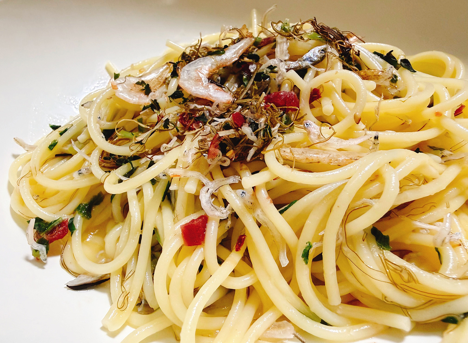 十二品目の梅ちりめん　和風パスタに